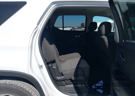 2018 Chevrolet Traverse Ls z USA, uszkodzony, nr VIN 1GNERFKW3JJ138487